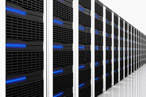 Allée de baies serveurs dans une salle informatique